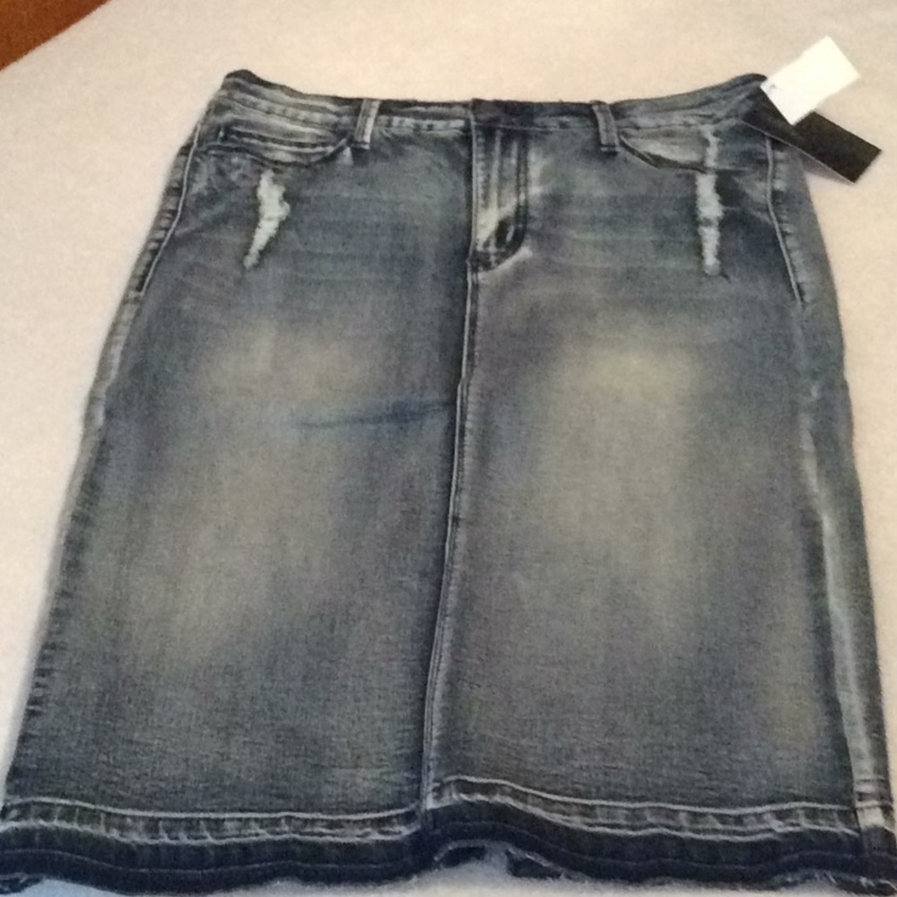 Denim skirt